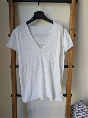 Zadig & Voltaire Women's White V-Neck Short Sleeve Tee With Back Lace Applicati